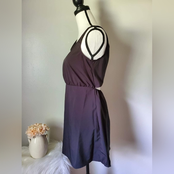 Sace Dress - Picture 2 of 5